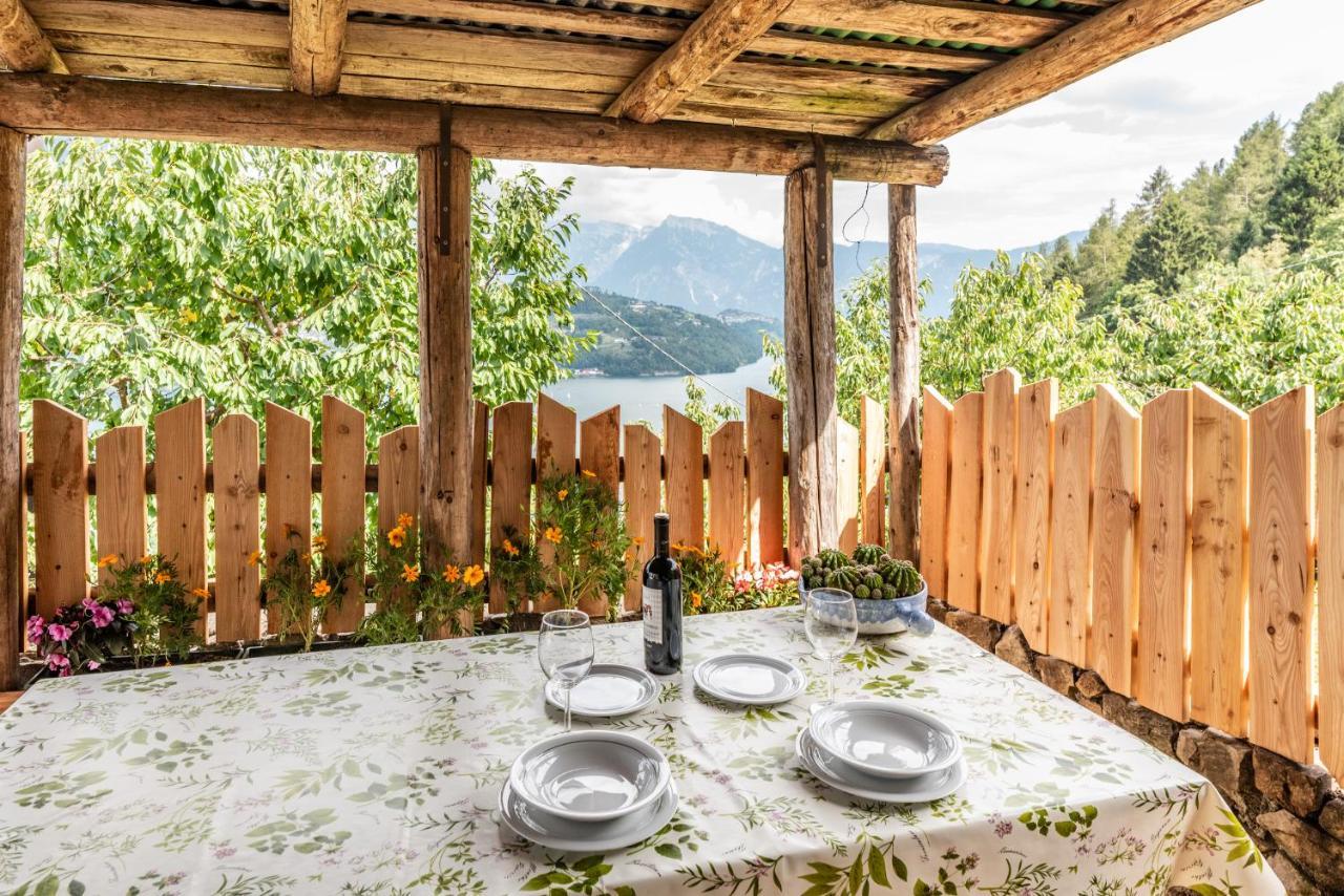 Residenza Glicine Lägenhet Pergine Valsugana Exteriör bild
